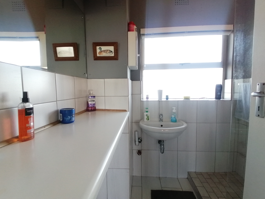 To Let 2 Bedroom Property for Rent in Table View Western Cape